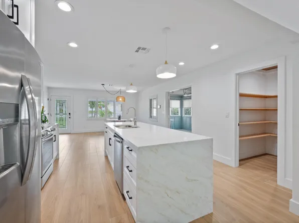 1567 NE Sottong Avenue, Jensen Beach, FL 34957