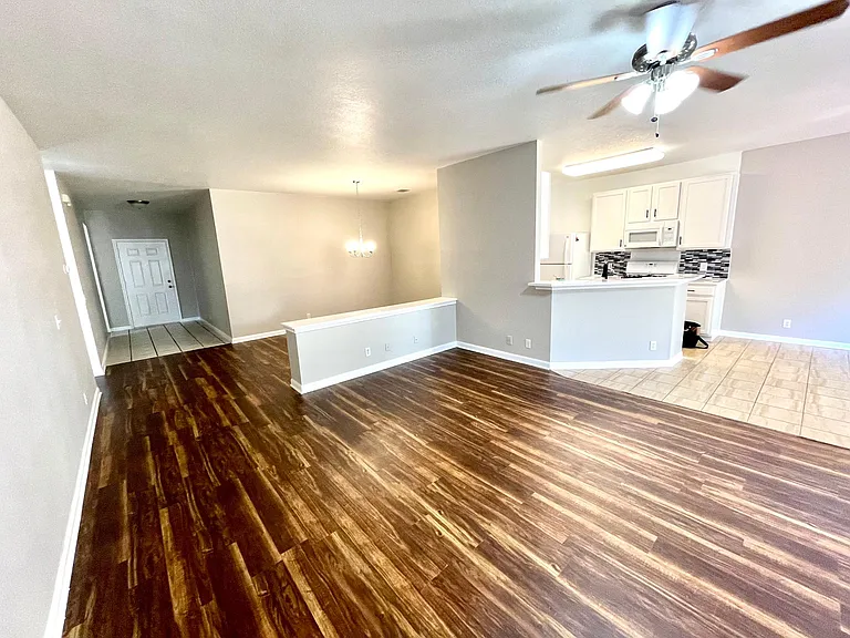3914 Canyon Glen Cir — Photo 9