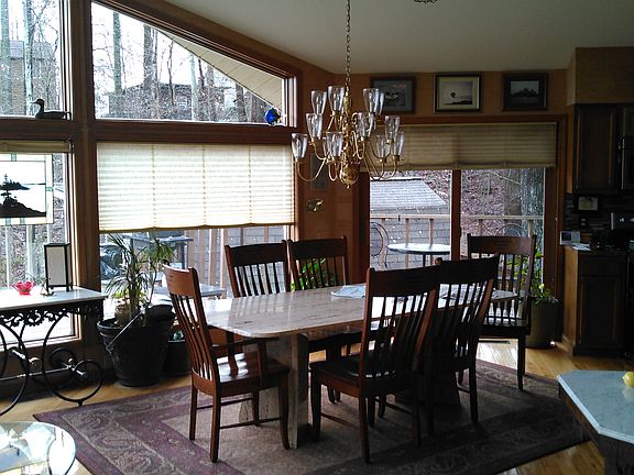 3rd image of 7895 N Lakeview Dr