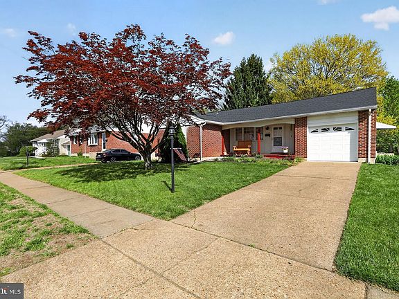 2nd image of 2109 Dombey Rd