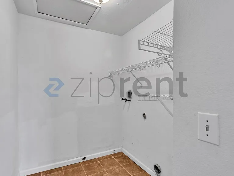 175 Mills Ln — Photo 18
