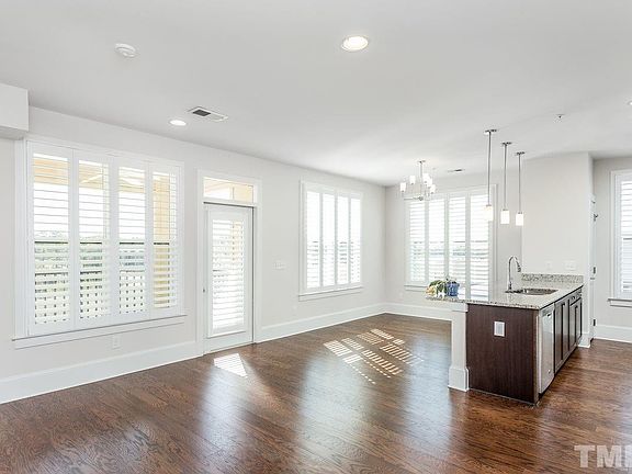 5th image of 700 Finsbury St APT 400