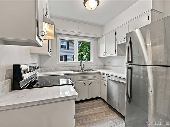 3rd image of 508 Anderson Blvd #1