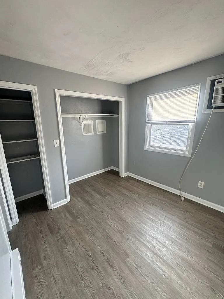 2 bed, $825 — Photo 4