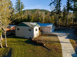 19580 Ridgewood Dr, Mount Vernon, WA 98274