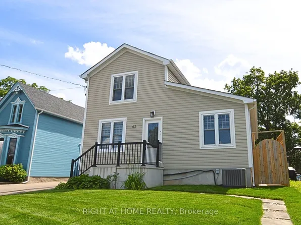62 Charles St, Milton, ON L9T 2G7