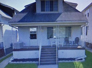2622 Yemans St, Hamtramck, MI 48212
