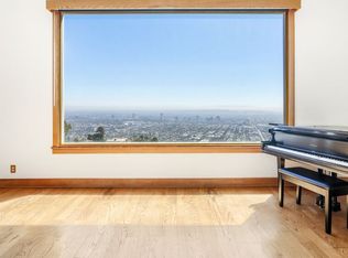 8446 Grand View Dr, Los Angeles, CA 90046