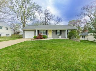 1115 Dauphine Ln, Ballwin, MO