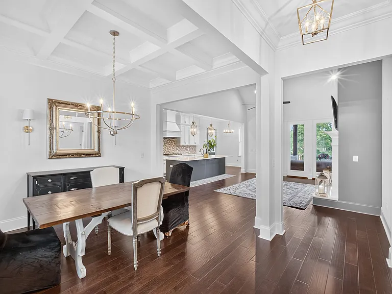 Formal Dining