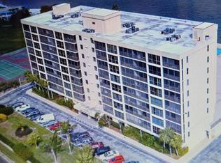 7100 Sunshine Skyway Ln S APT 302, Saint Petersburg, FL 33711