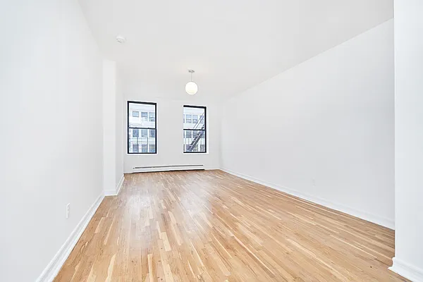 Rented by Keller Williams NYC | media 19