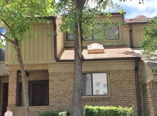 8065 Charter Oak Ln, Charlotte, NC