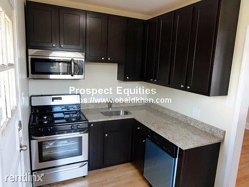 5th image of 2343 W Rosemont Ave