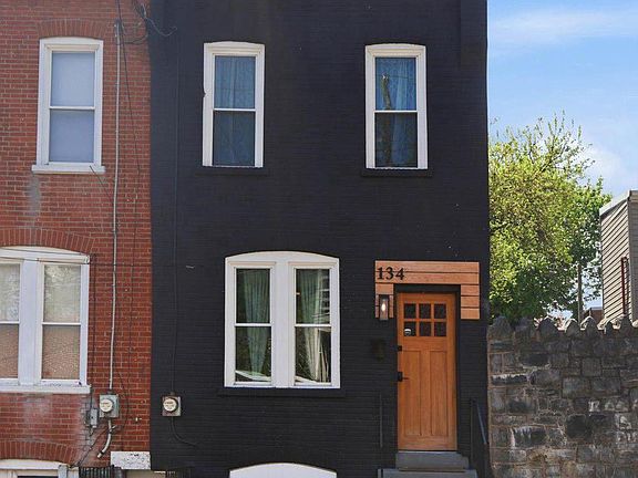 2nd image of 134 Laurel St