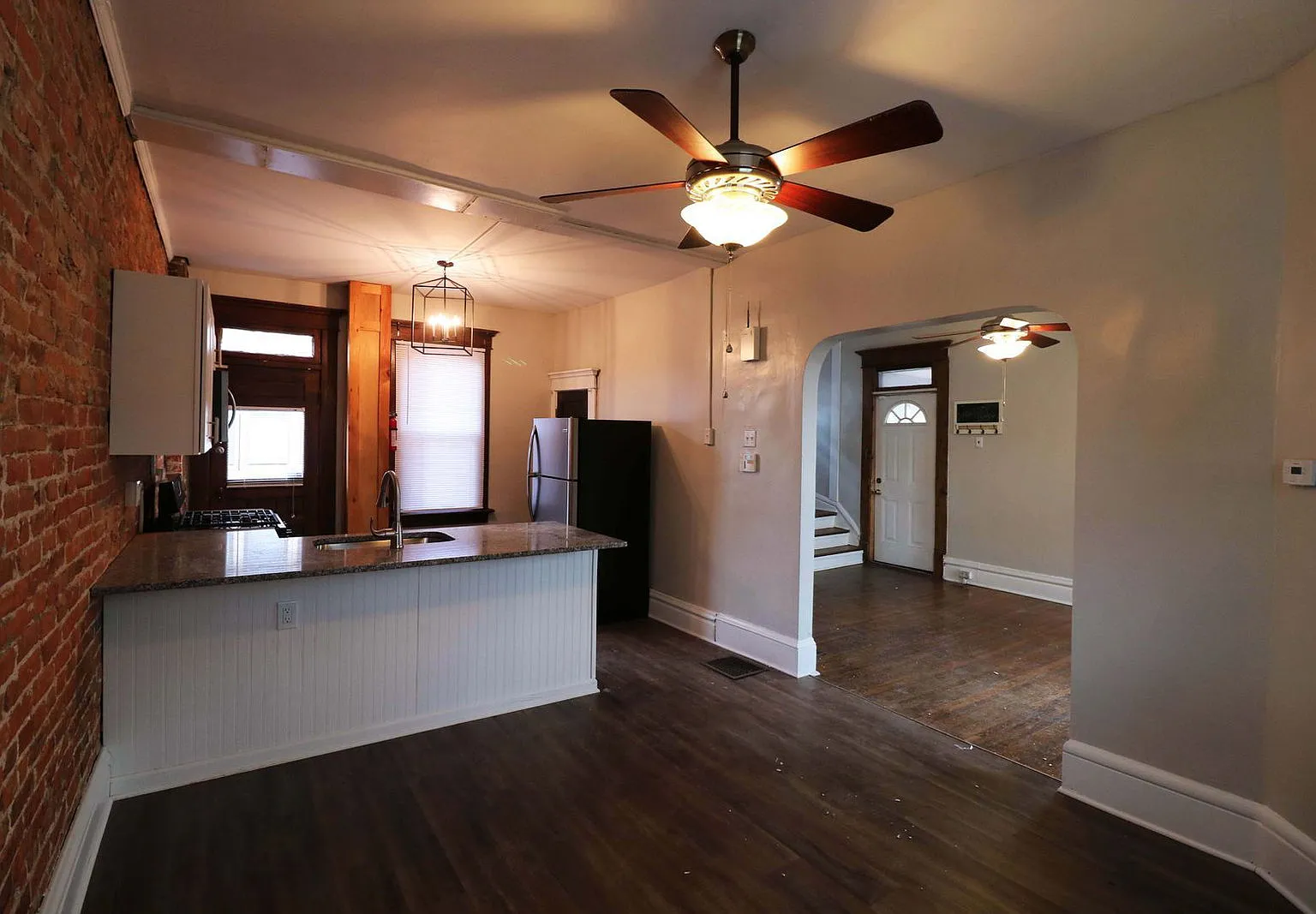 4 bed, 1.0 bath, $2,899 — Photo 3