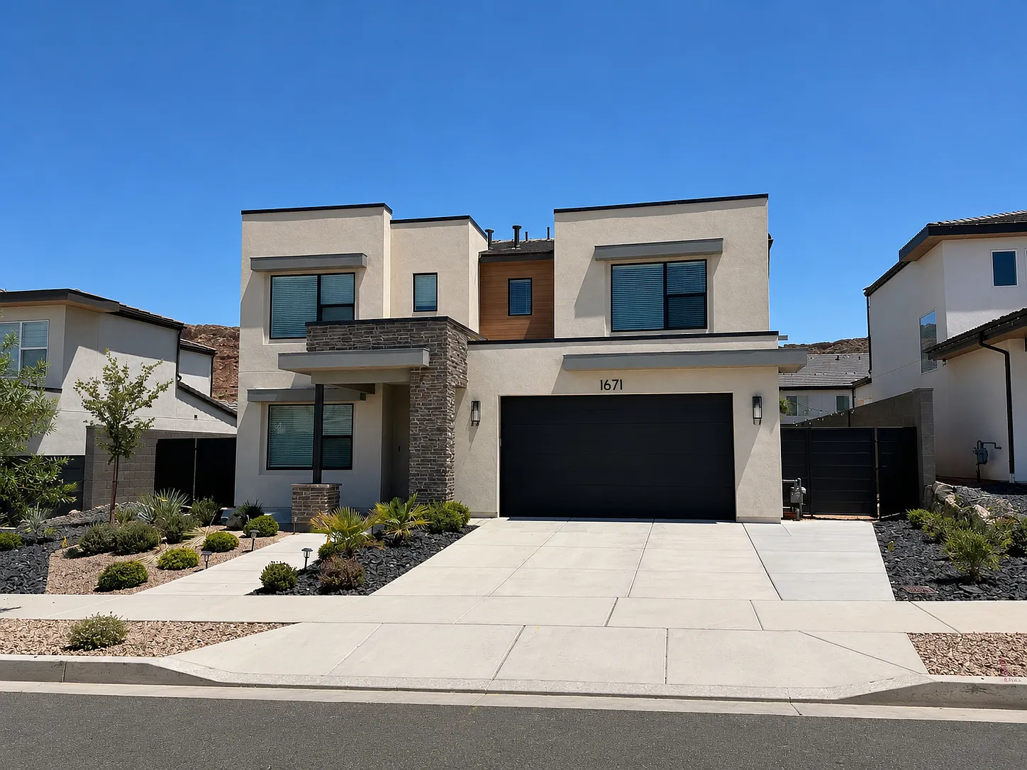 4 bed, 2.5 bath, 2458 sqft, $3,600 — Photo 2