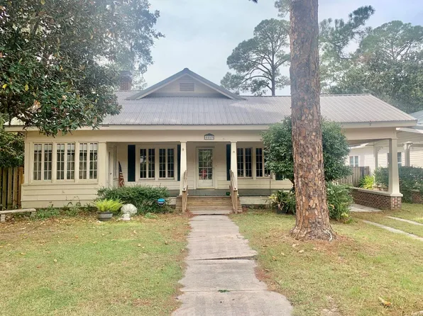 1117 N Jefferson St, Perry, FL 32347