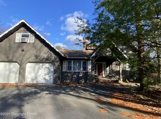 2529 Ridgeway Dr, Sciota, PA 18354