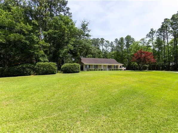 2260 Laura Dr, Semmes, AL 36575