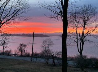 9 Beach Ave, Long Island, ME 04050