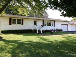 1111 N Josephine St, Spring Bay, IL 61611