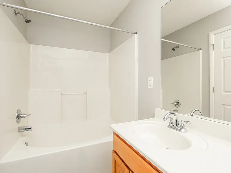 641 Belgium Dr — Photo 16