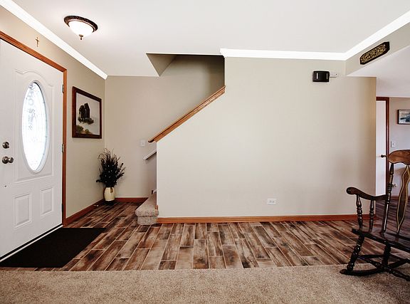 2nd image of 276 E Camden Ln