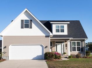 1100 Woods Ct, Morehead City, NC 28557