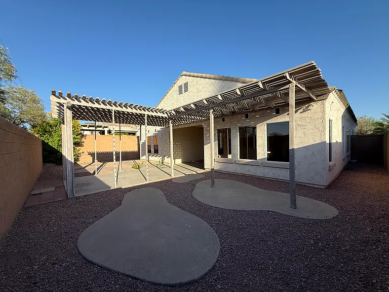 10592 W Alex Ave — Photo 1
