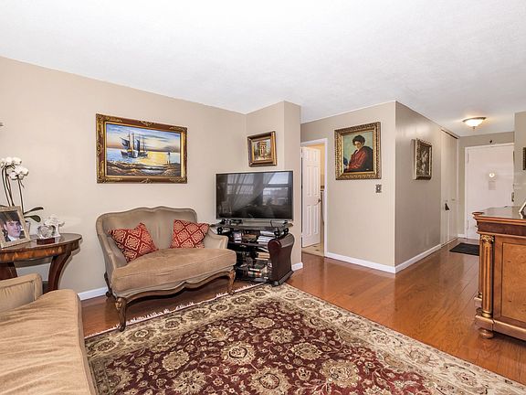 5th image of 290 W 232nd St APT 8D