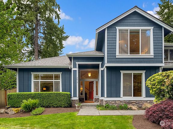 2nd image of 3015 126th Avenue NE
