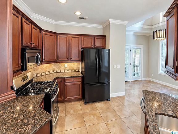 2nd image of 132 Willow View Ln