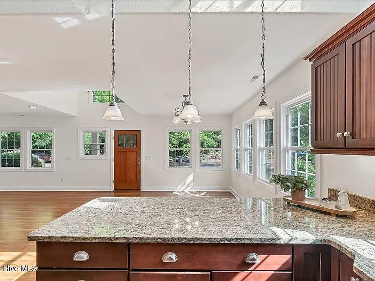 430 N Ridge St — Photo 24