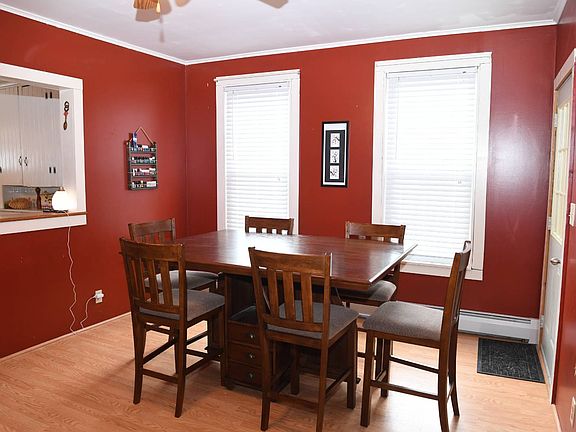 3rd image of 22 Sherman St