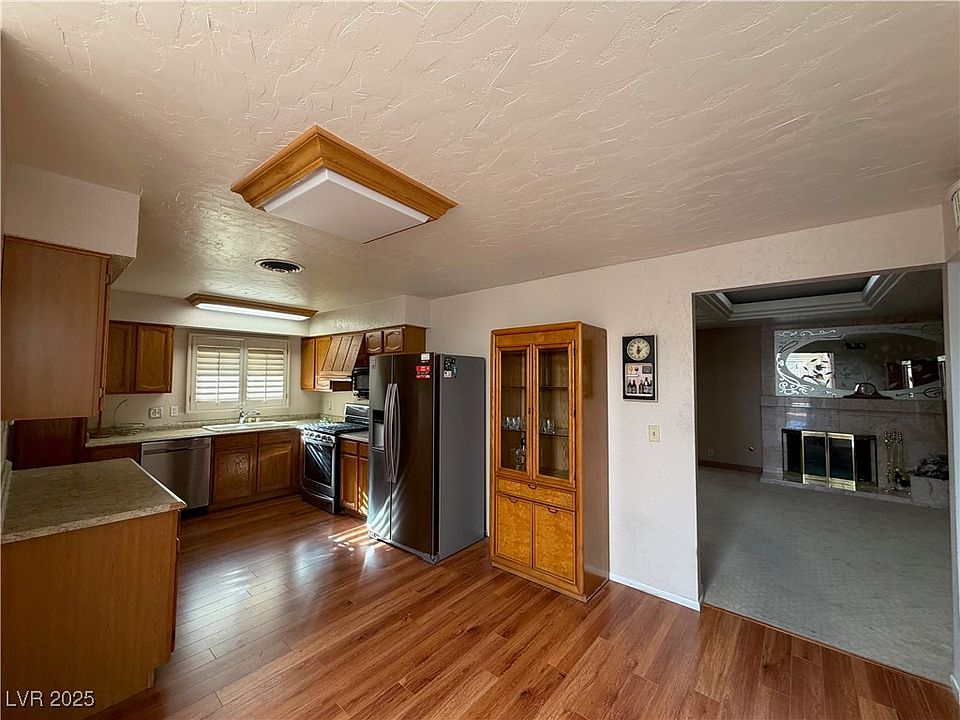 617 Mayfield St, Las Vegas, NV 89107 | Zillow