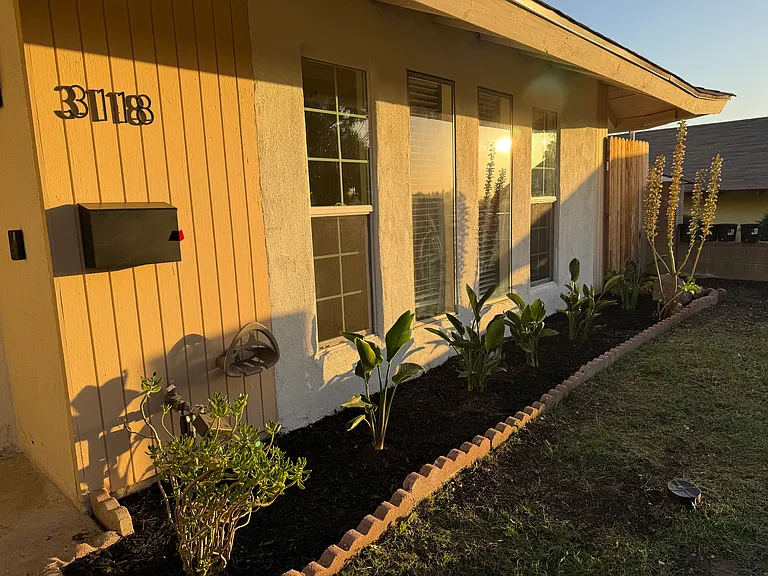 3118 E Vermillion St — Photo 3