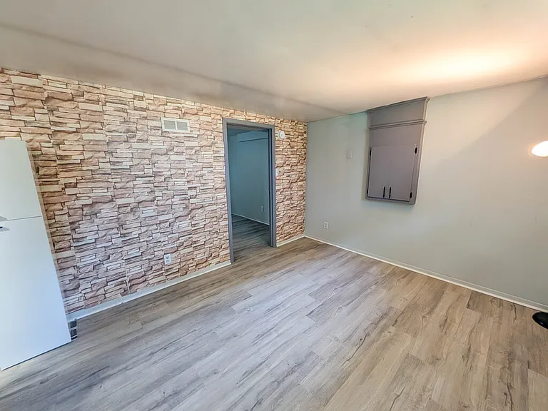 58 Chetwood St — Photo 4