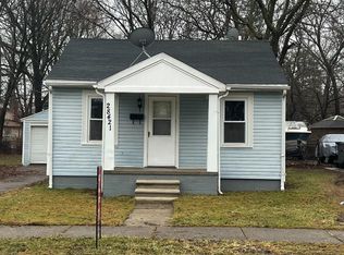 28421 Oakwood St, Inkster, MI