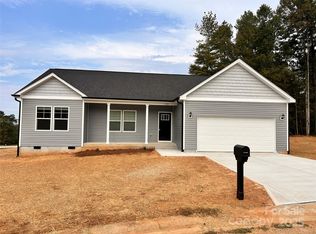1224 Fall Day Cir SW, Lenoir, NC 28645