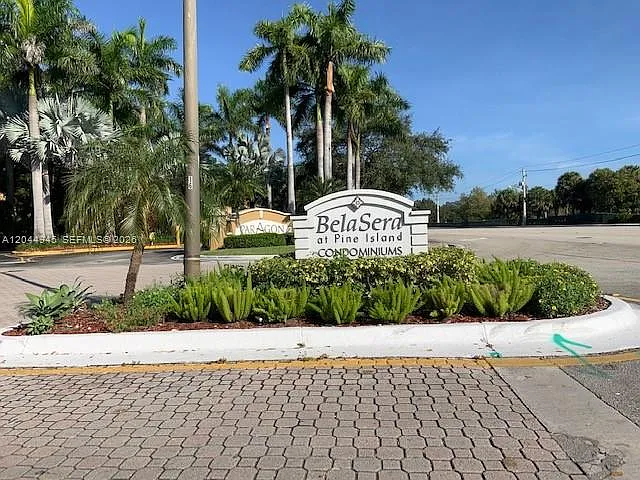 Belasera At Pine Island C — Photo 2