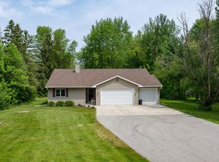 W3546 Rock Rd, Freedom, WI 54913