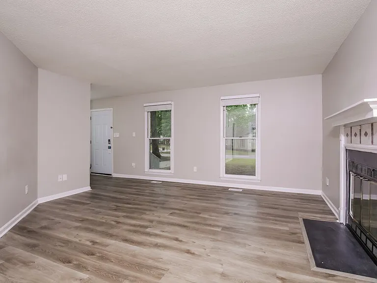 102 Fawn Ridge Ct — Photo 5