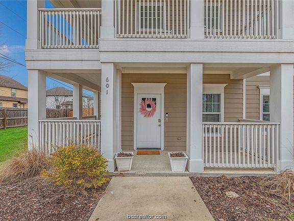 3rd image of 601 Maryem St