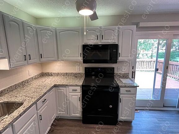3rd image of 2221 Colony Meadows Ct