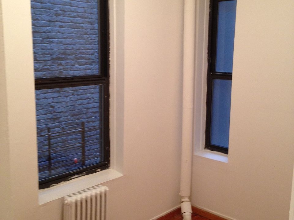 1st image of 184 Norfolk St APT 3B