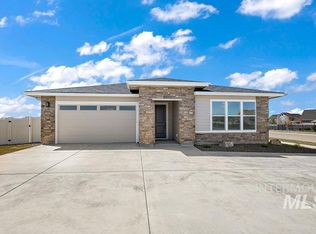 5801 W Escalante Dr, Eagle, ID 83616