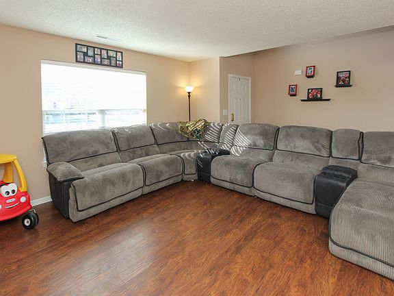 2nd image of 5907 Jamestown Square Ln