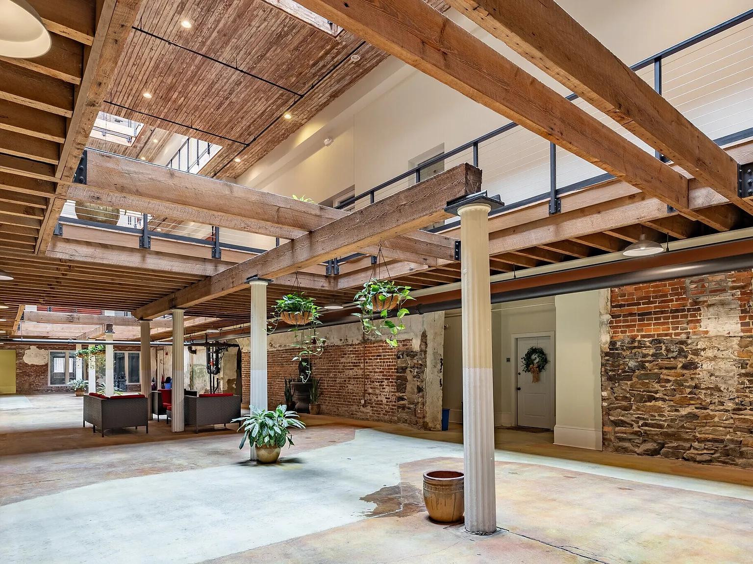 Dannenberg Lofts — Photo 4
