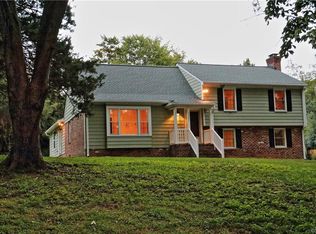 2237 Cedar Crest Rd, North Chesterfield, VA 23235